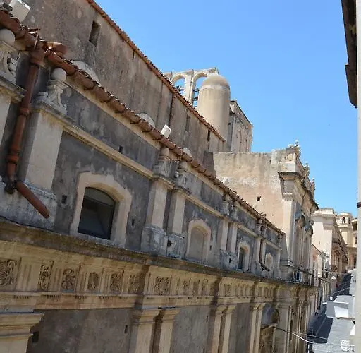 Bed and Breakfast Novecento Siciliano 4*